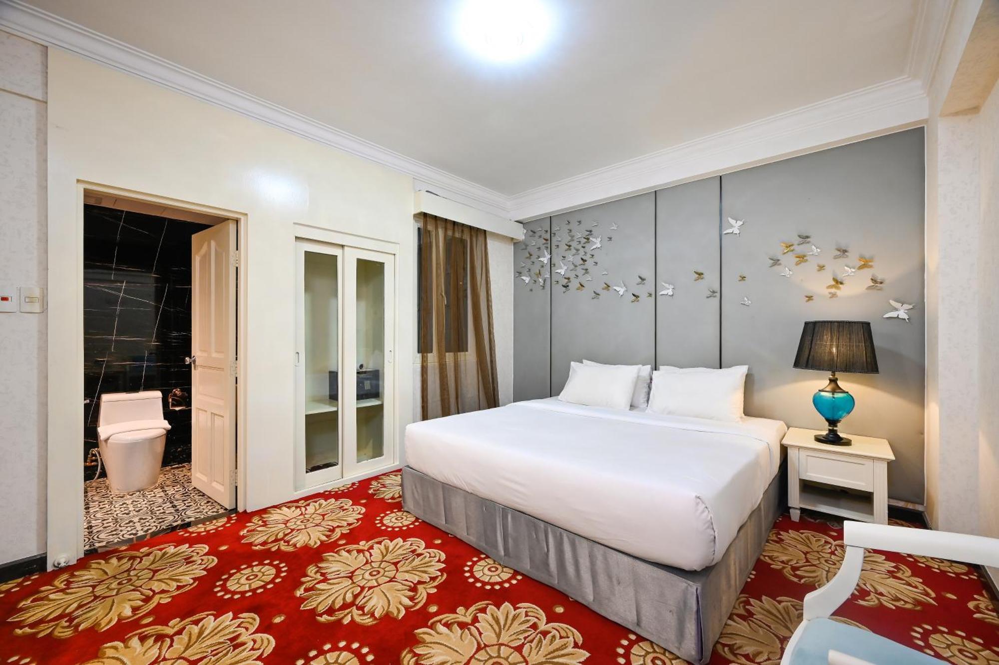 California Saigon Hotel & Rooftop Pool Ho Chi Minh City Room photo